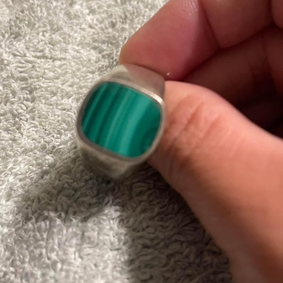 Sterling silver with malachite ring size 10/11 - Picture 1 of 3